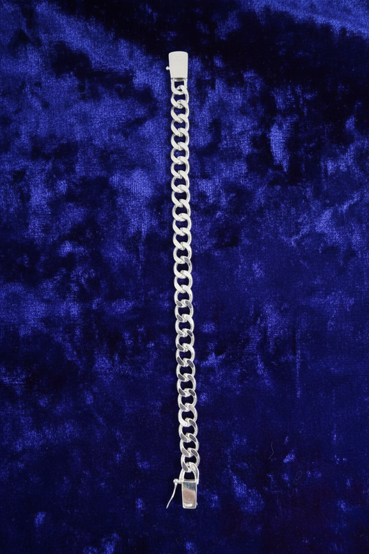 10MM Cuban Bracelet on Velvet